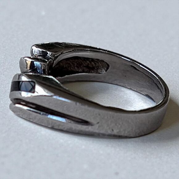 Vintage 925 Silver Onyx Striped Inlay Ring Ribbed Edge Irregular Statement - Picture 5 of 7